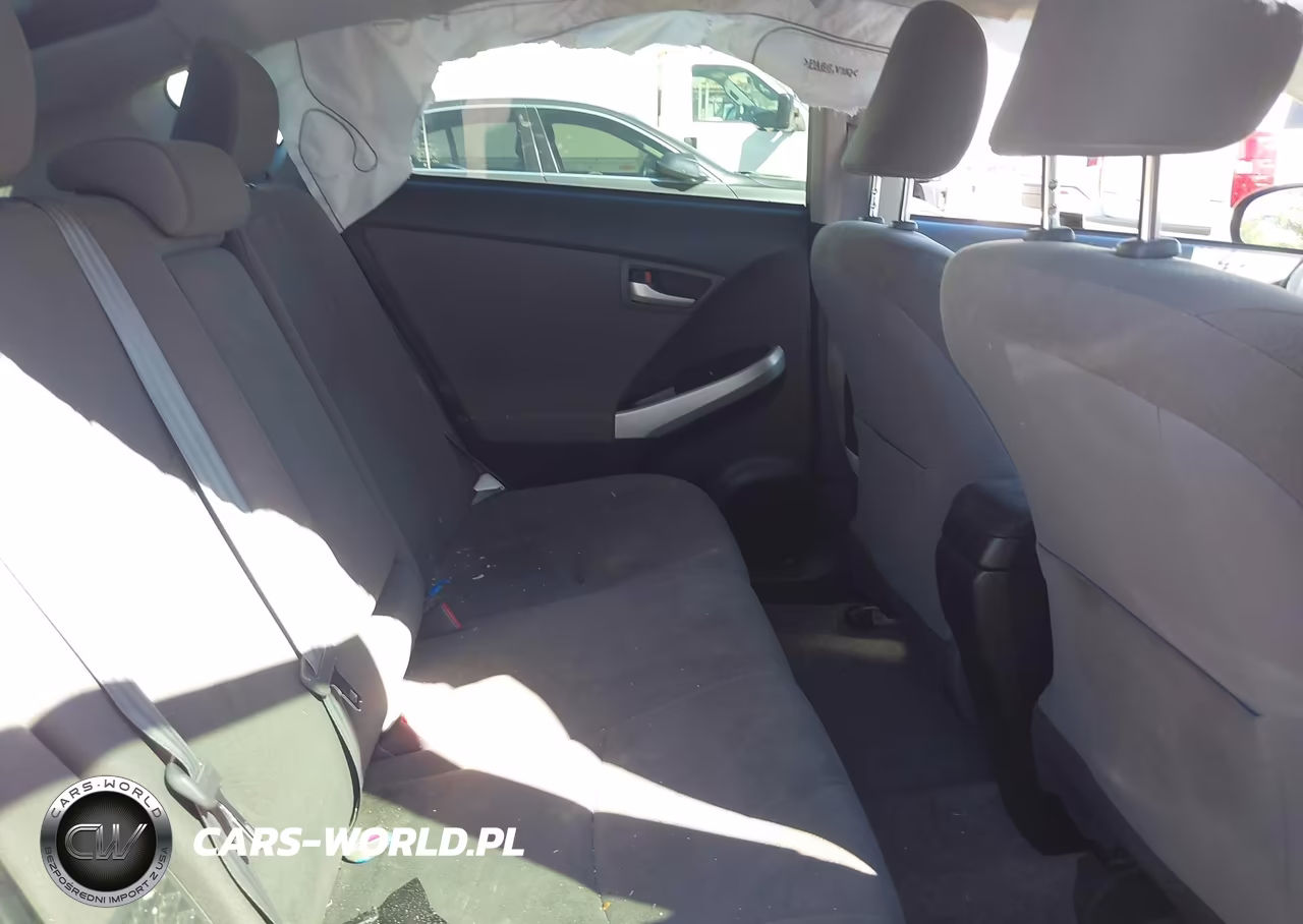 2014 Toyota Prius Two VIN:JTDKN3DU9E1790764 - 8