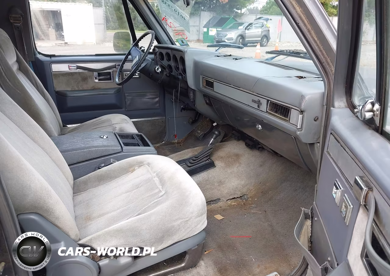 1988 Chevrolet Blazer V10 VIN:1GNEV18K2JF178520 - 5