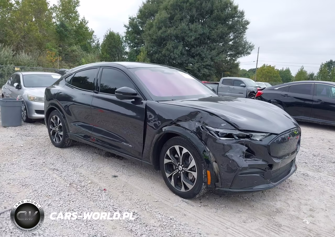 2022 Ford Mustang Mach-E Premium VIN:3FMTK3SU4NMA28831 - 1