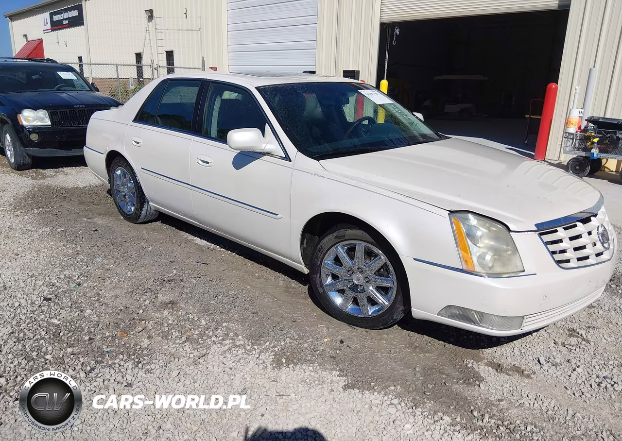2011 Cadillac Dts Premium Collection VIN:1G6KH5E66BU137485 - 1