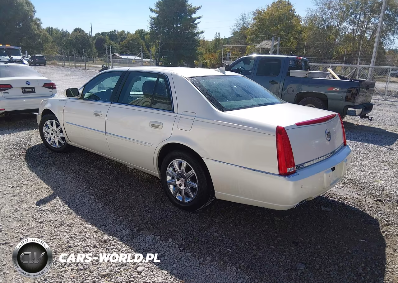 2011 Cadillac Dts Premium Collection VIN:1G6KH5E66BU137485 - 3