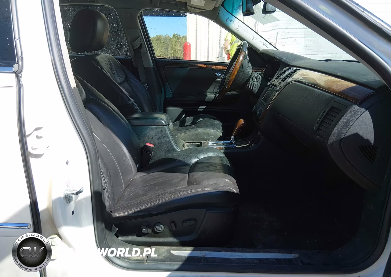 2011 Cadillac Dts Premium Collection VIN:1G6KH5E66BU137485 - 5