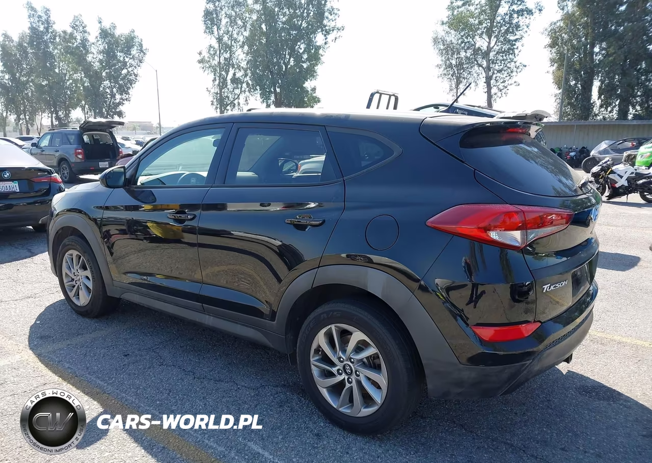 2018 Hyundai Tucson Se VIN:KM8J23A42JU817056 - 3