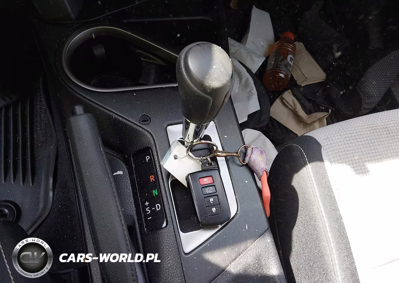 2018 Toyota Rav4 Xle VIN:JTMWFREV1JJ742999 - 11
