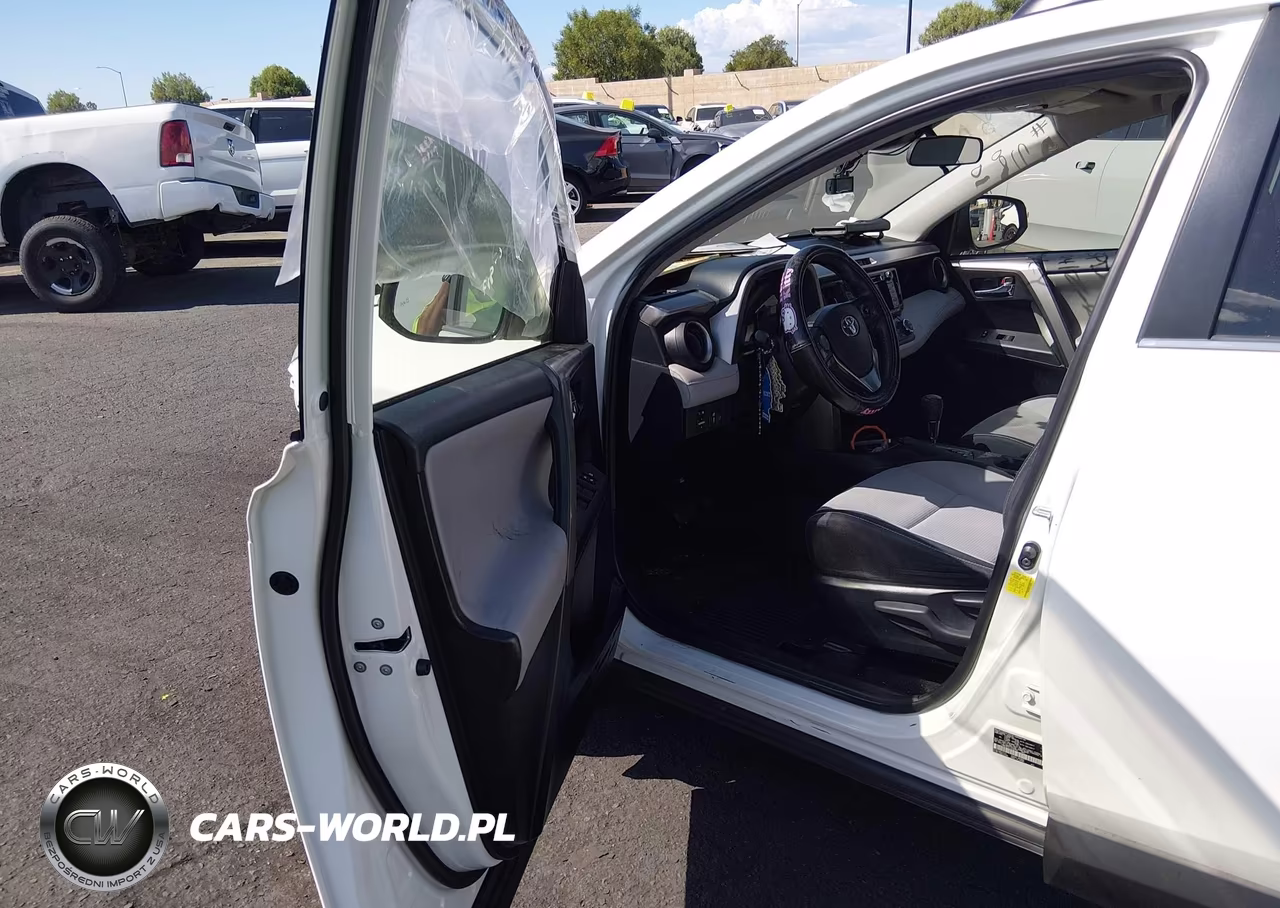 2018 Toyota Rav4 Xle VIN:JTMWFREV1JJ742999 - 5