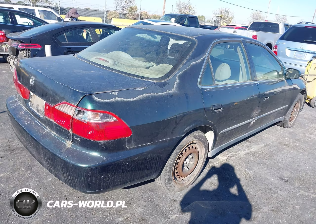 1999 Honda Accord Sdn Lx VIN:JHMCG5643XC001425 - 4