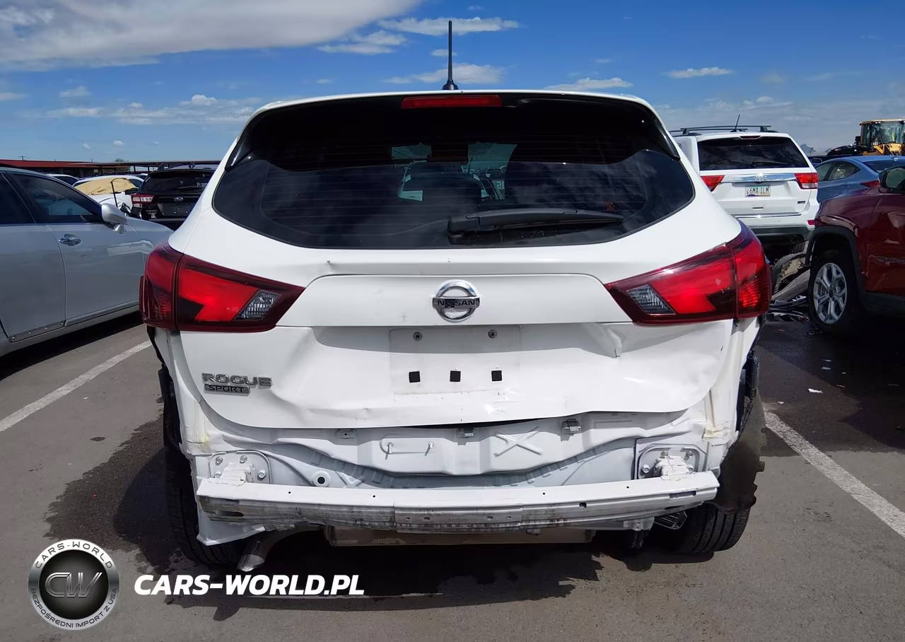 2018 Nissan Rogue Sport S VIN:JN1BJ1CP6JW159451 - 17