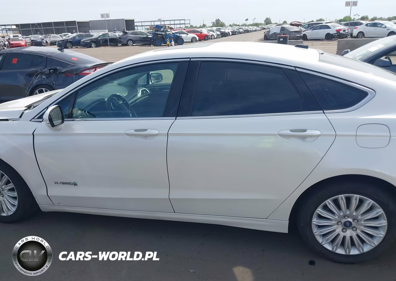 2014 Ford Fusion Se Hybrid VIN:3FA6P0LU9ER122194 - 14