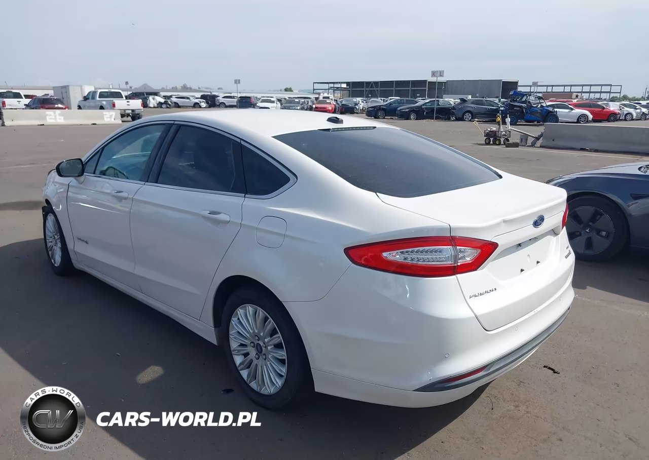 2014 Ford Fusion Se Hybrid VIN:3FA6P0LU9ER122194 - 3