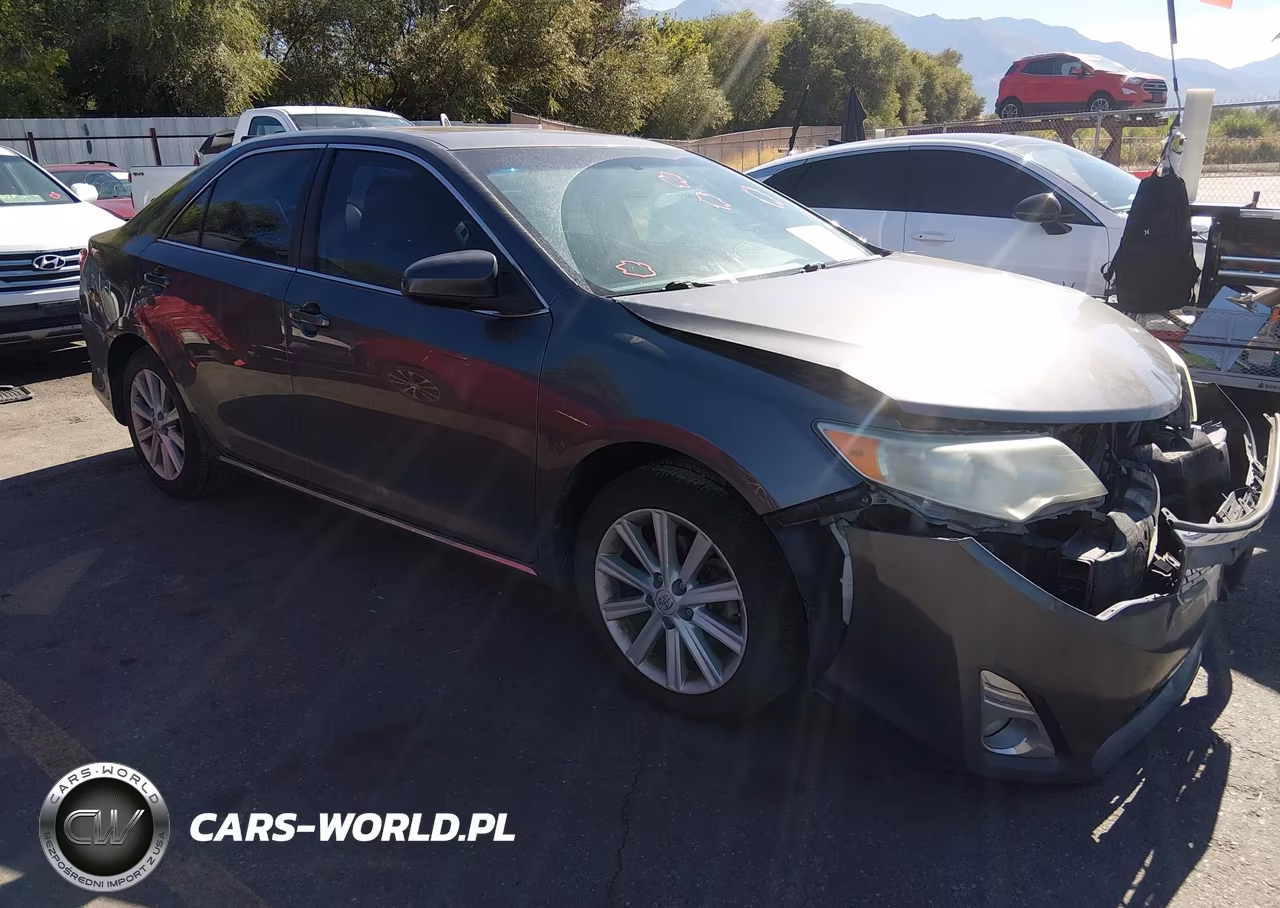 2014 Toyota Camry Xle V6 – zdjęcie 1 z 16