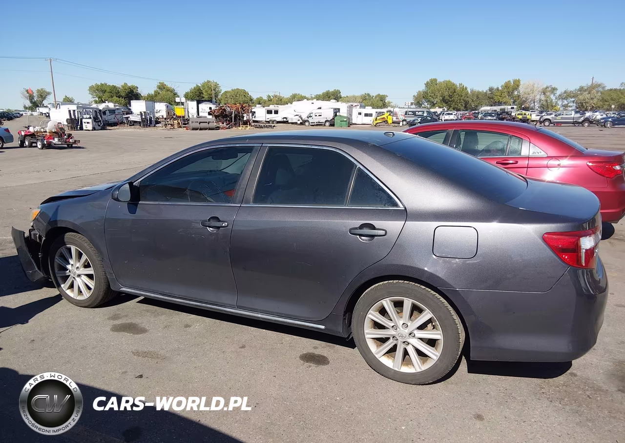 2014 Toyota Camry Xle V6 VIN:4T1BK1FK2EU545369 - 14
