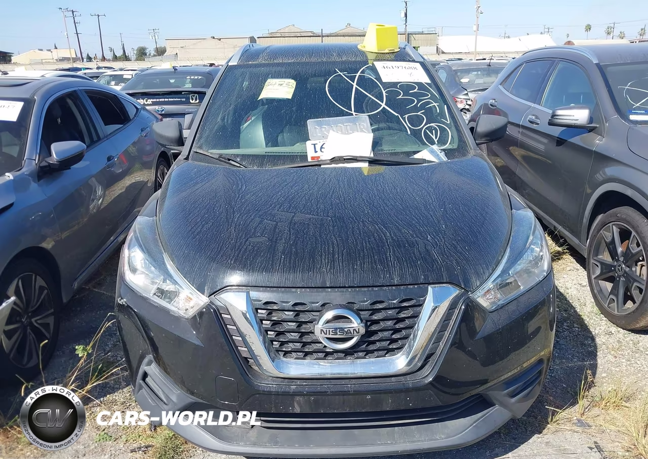 2019 Nissan Kicks S VIN:3N1CP5CU4KL506816 - 13
