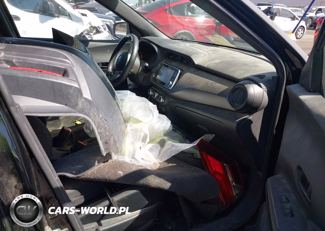 2019 Nissan Kicks S VIN:3N1CP5CU4KL506816 - 5