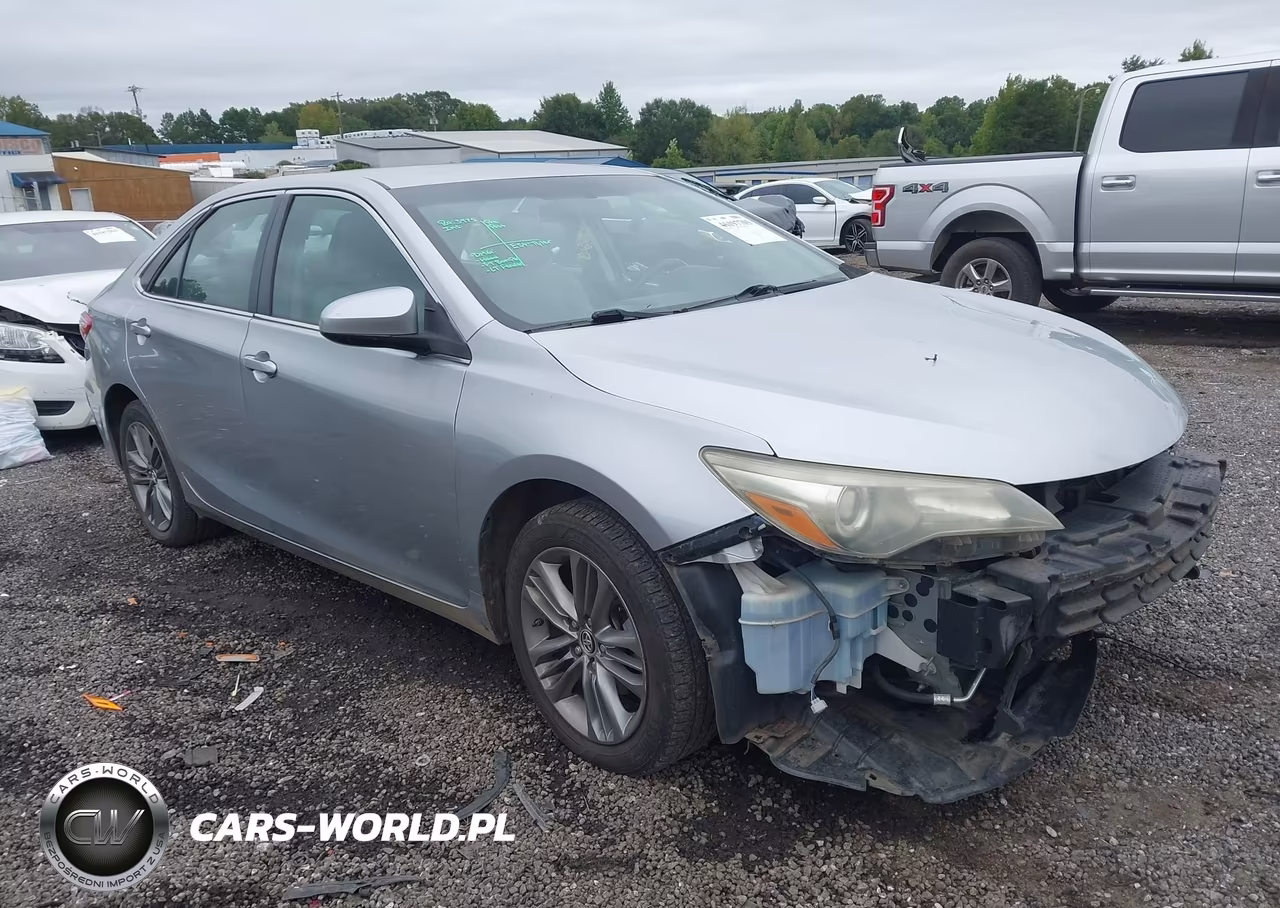 2015 Toyota Camry Se – zdjęcie 1 z 17