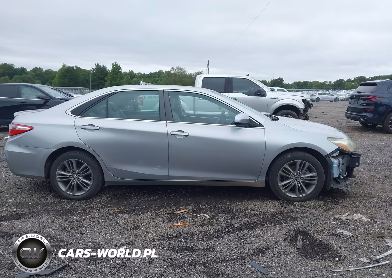 2015 Toyota Camry Se VIN:4T1BF1FK0FU873511 - 14