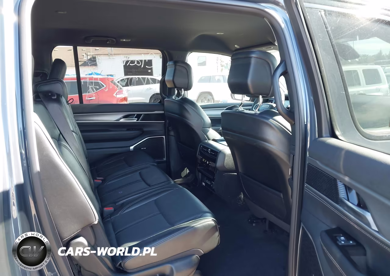 2025 Jeep Wagoneer L Series Ii 4X4 VIN:1C4SJSBP1SS512482 - 8