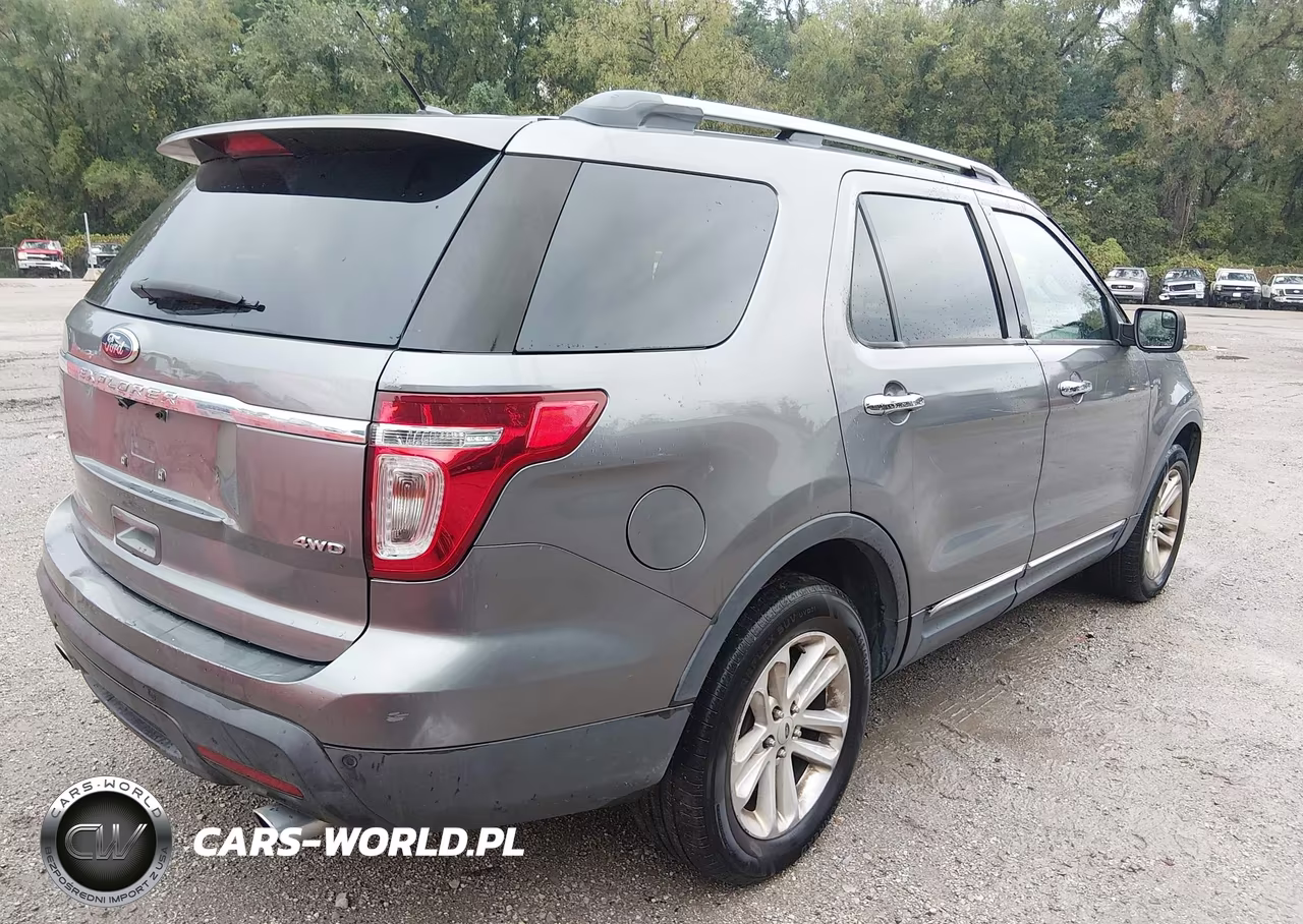 2014 Ford Explorer Xlt VIN:1FM5K8D89EGA92329 - 4