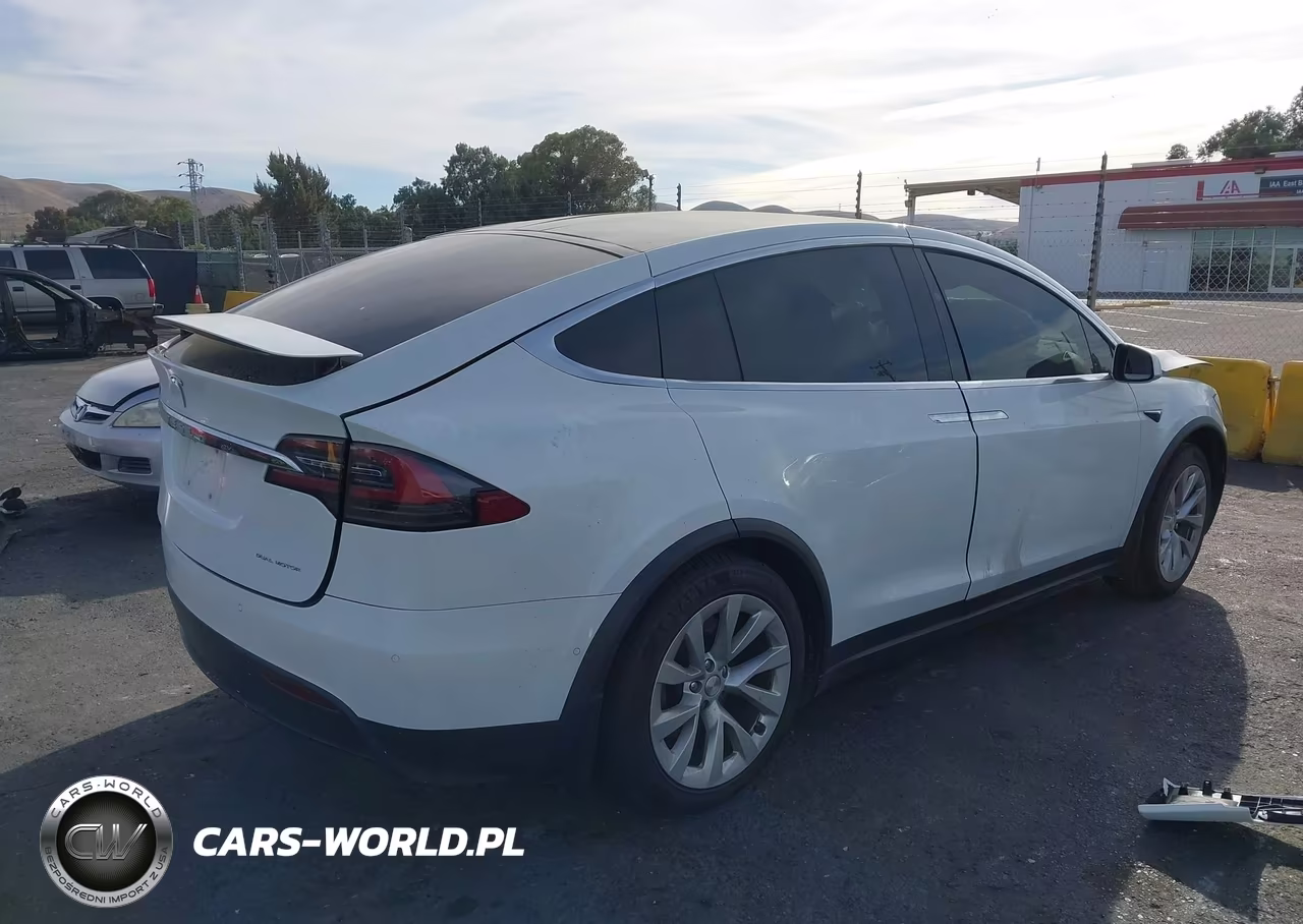 2020 Tesla Modelo X Long Range Dual Motor All-Wheel Drive-Long Range Plus Dual Motor All-Wheel Drive VIN:5YJXCBE27LF283742 - 4