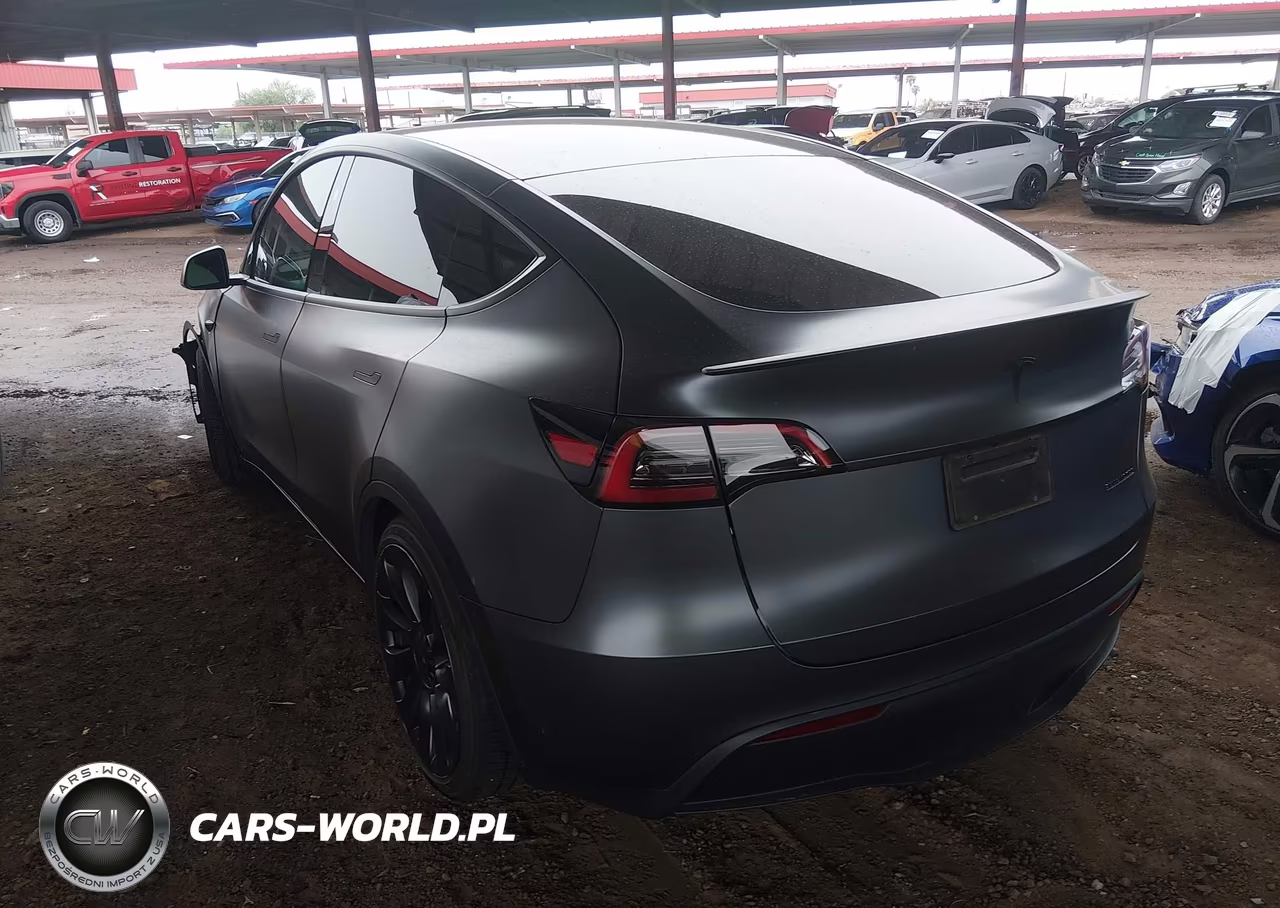 2023 Tesla Model Y Performance Dual Motor All-Wheel Drive VIN:7SAYGDEF5PF937430 - 3