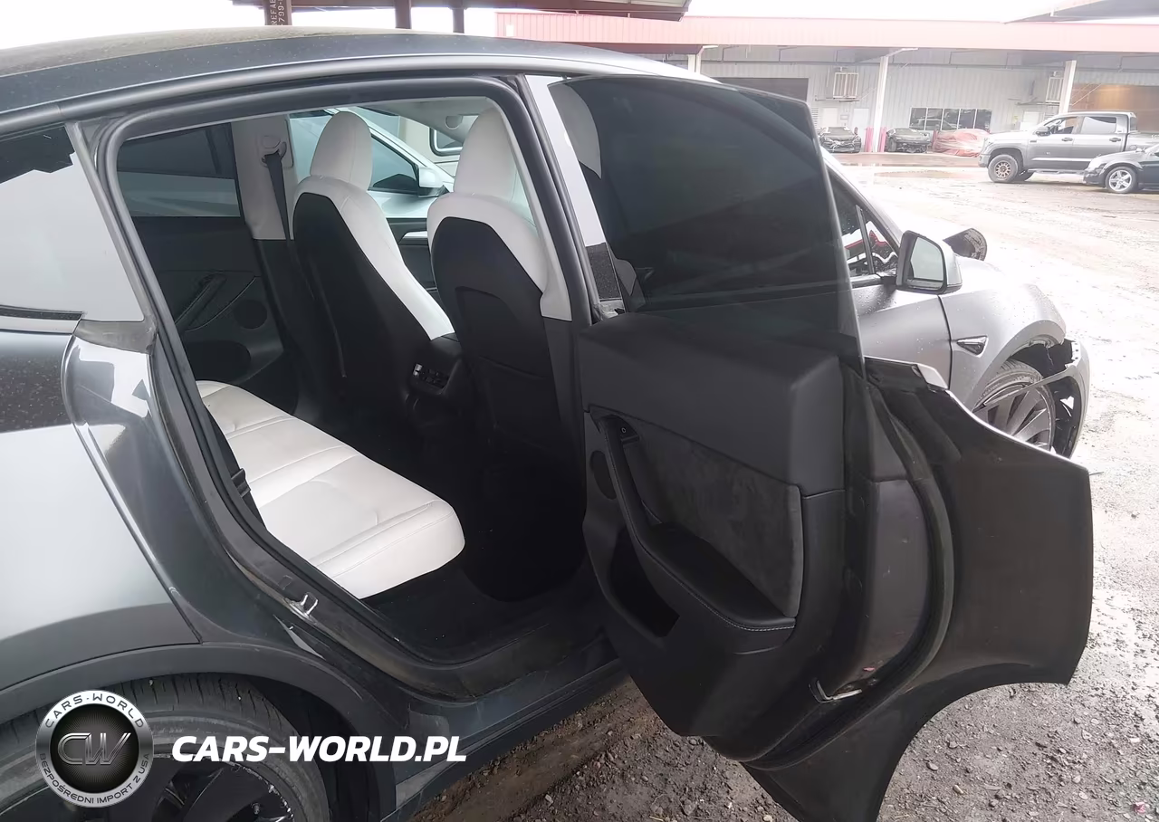 2023 Tesla Model Y Performance Dual Motor All-Wheel Drive VIN:7SAYGDEF5PF937430 - 8