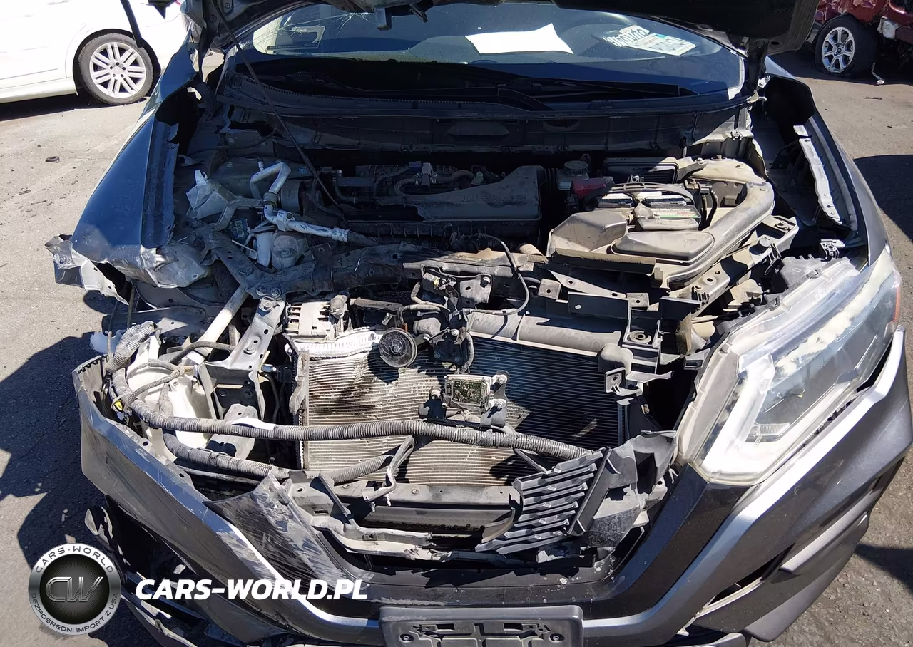 2018 Nissan Rogue S VIN:JN8AT2MT3JW459148 - 10
