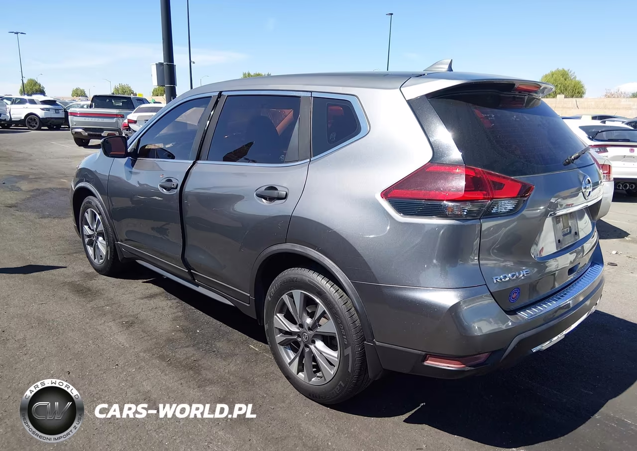 2018 Nissan Rogue S VIN:JN8AT2MT3JW459148 - 3