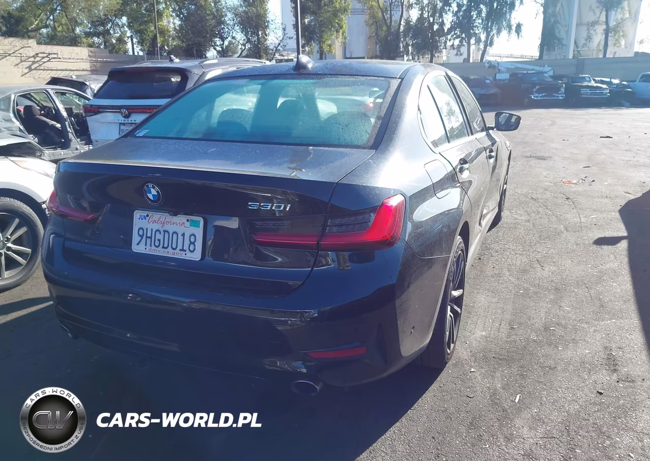 2019 BMW 330I VIN:WBA5R1C56KAJ99932 - 16