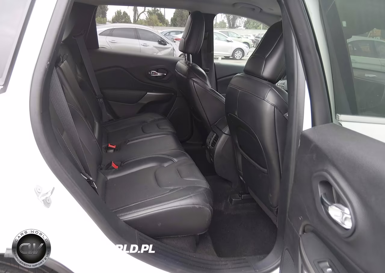 2021 Jeep Cherokee Latitude Lux VIN:1C4PJLMX3MD113413 - 8