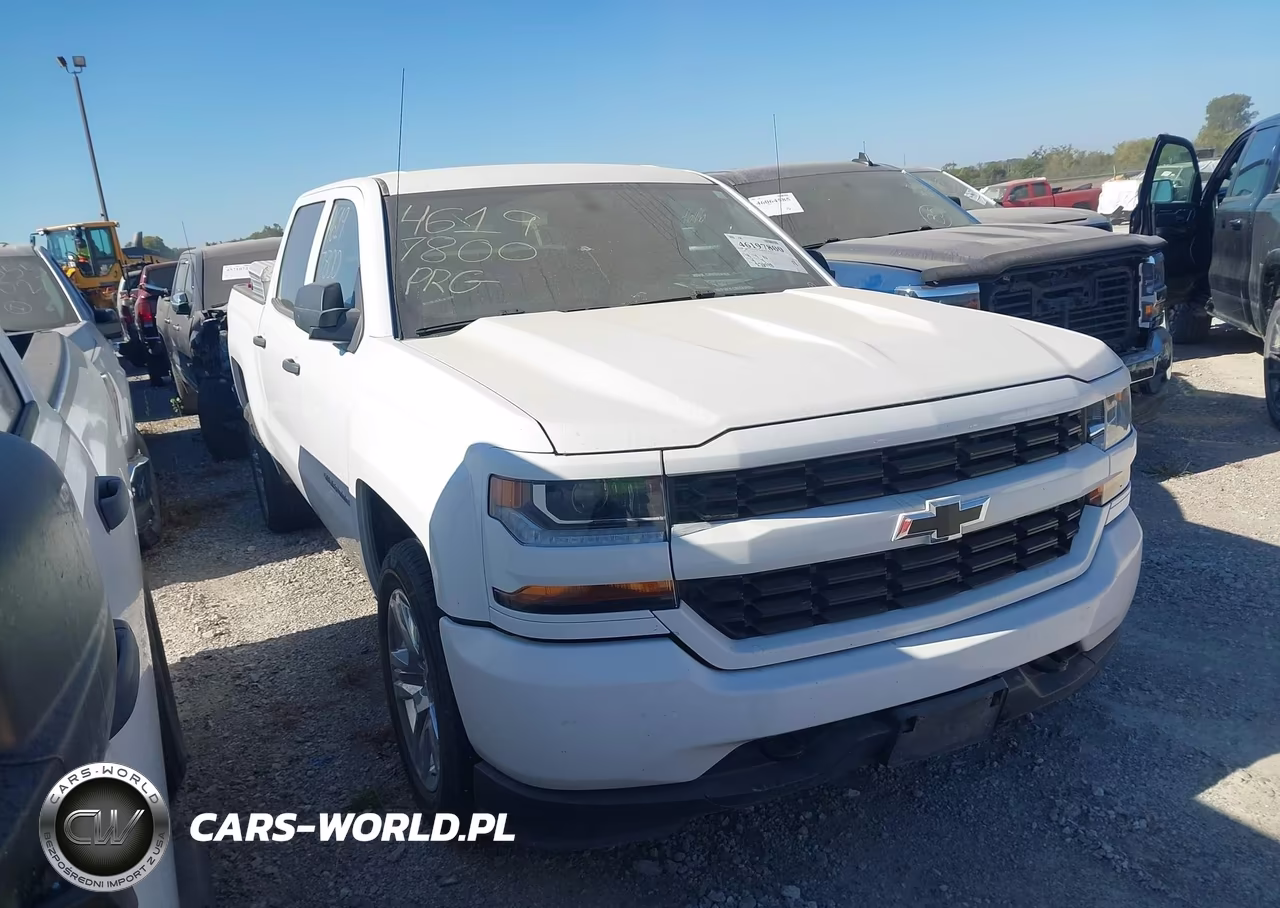 2018 Chevrolet Silverado 1500 Custom