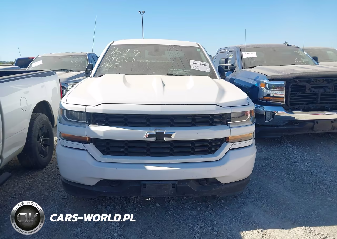 2018 Chevrolet Silverado 1500 Custom VIN:3GCPCPEC9JG462538 - 13