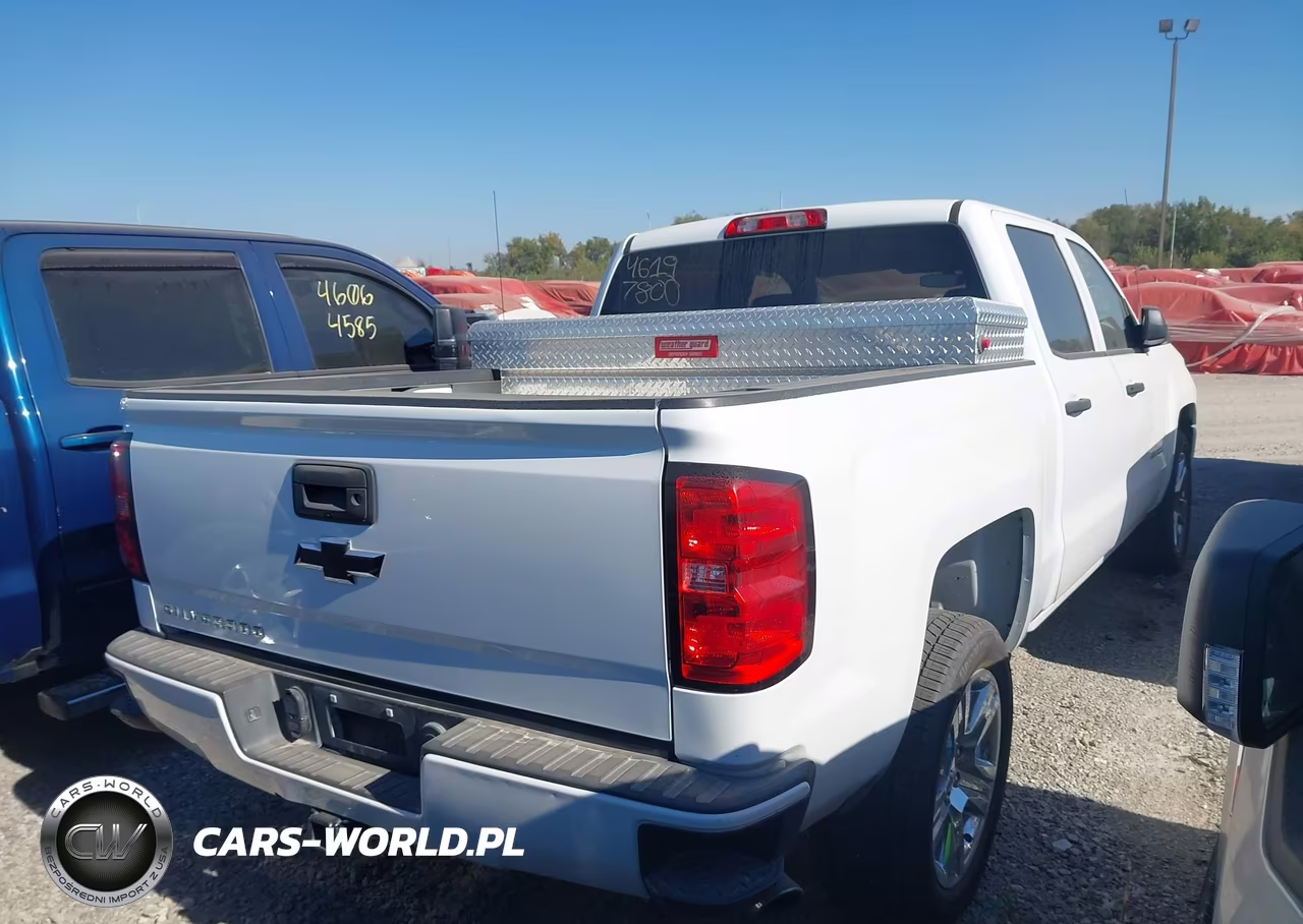 2018 Chevrolet Silverado 1500 Custom VIN:3GCPCPEC9JG462538 - 14