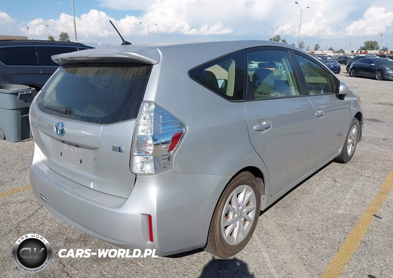 2012 Toyota Prius V Two VIN:JTDZN3EU2C3166013 - 4
