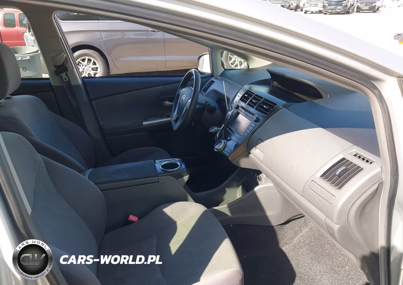 2012 Toyota Prius V Two VIN:JTDZN3EU2C3166013 - 5