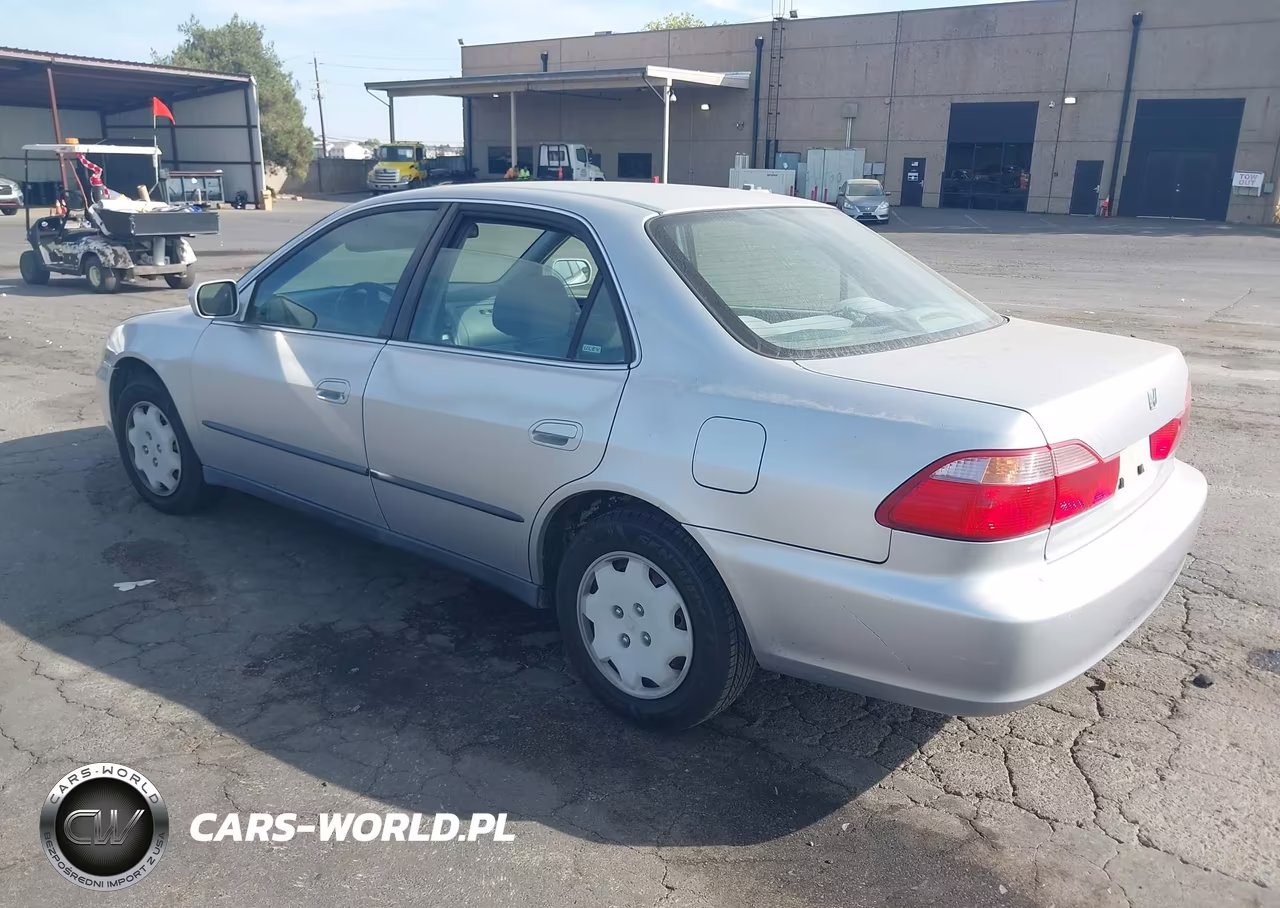 1999 Honda Accord Sdn Lx VIN:JHMCG6650XC018861 - 3