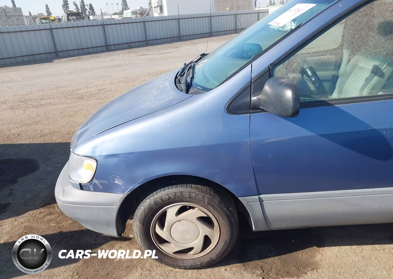 1998 Toyota Sienna Le VIN:4T3ZF13C5WU030987 - 16