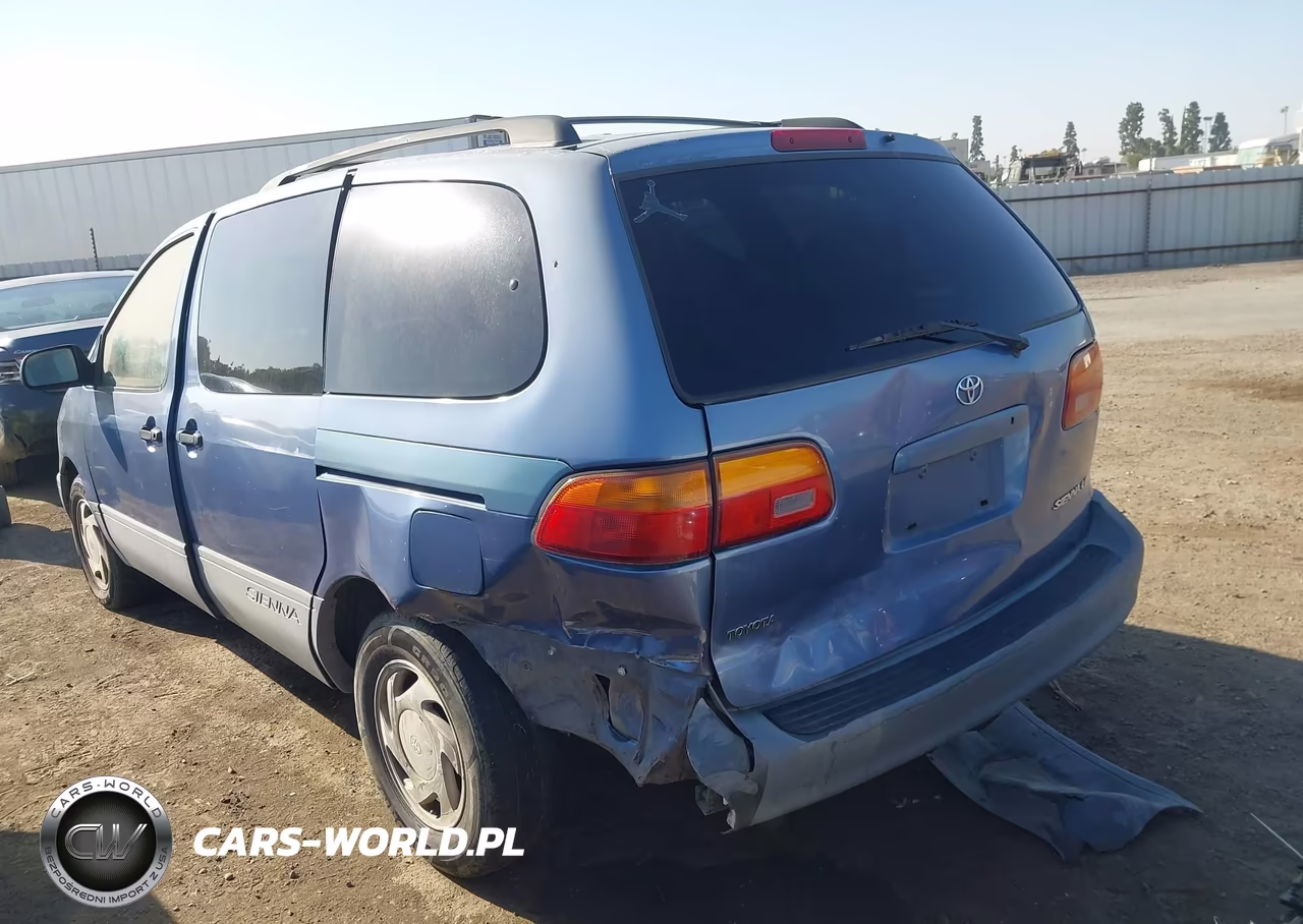 1998 Toyota Sienna Le VIN:4T3ZF13C5WU030987 - 3
