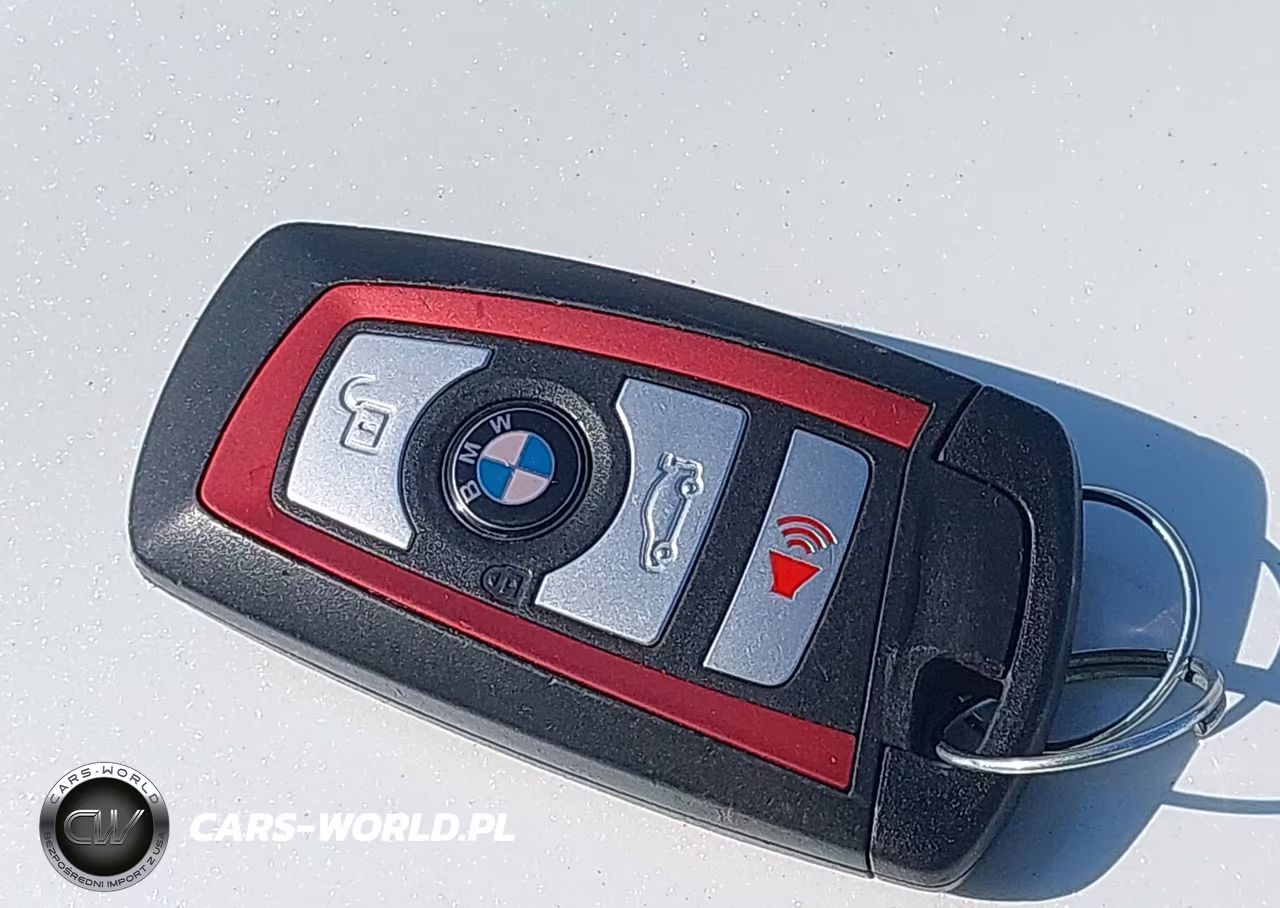 2018 BMW 330I VIN:WBA8B9C56JAE22228 - 11