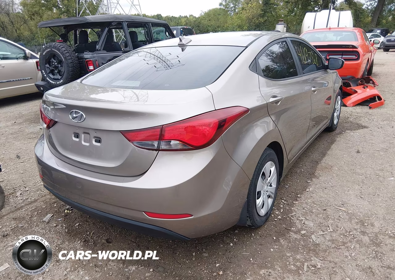 2016 Hyundai Elantra Se VIN:5NPDH4AEXGH795437 - 4
