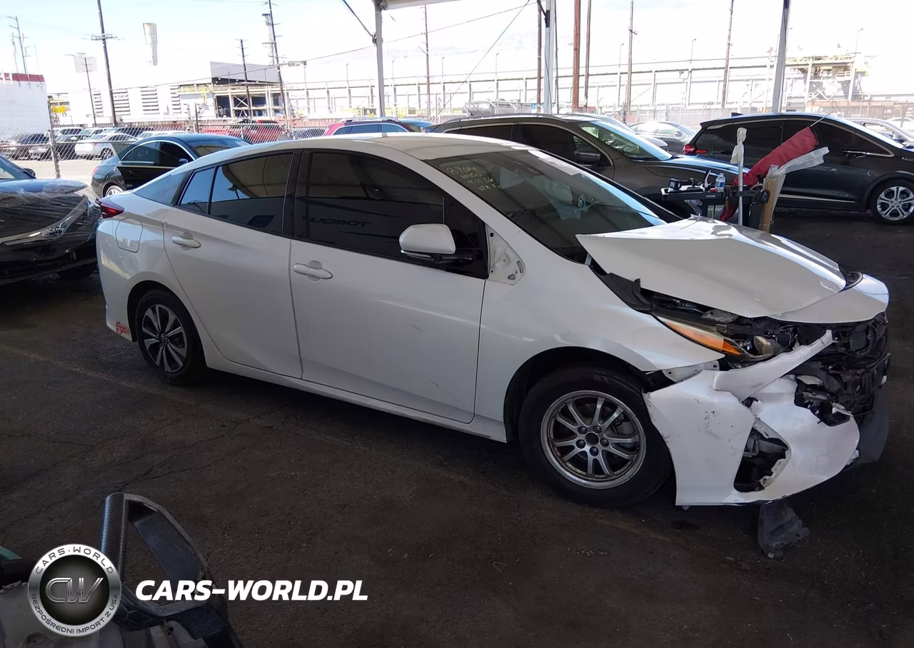 2017 Toyota Prius Prime Premium VIN:JTDKARFP3H3040503 - 12