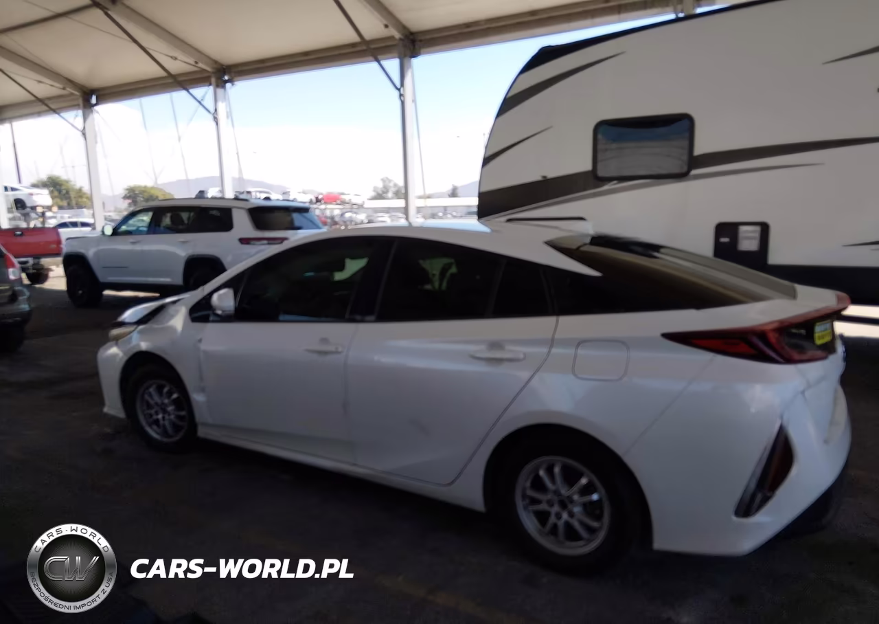 2017 Toyota Prius Prime Premium VIN:JTDKARFP3H3040503 - 13