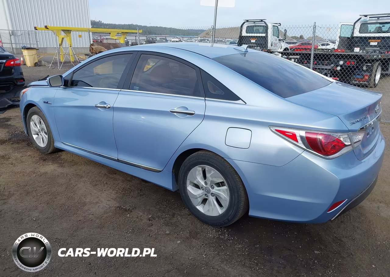 2013 Hyundai Sonata Hybrid VIN:KMHEC4A48DA086983 - 3