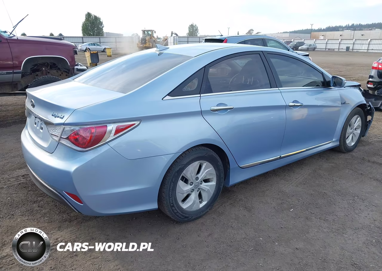 2013 Hyundai Sonata Hybrid VIN:KMHEC4A48DA086983 - 4