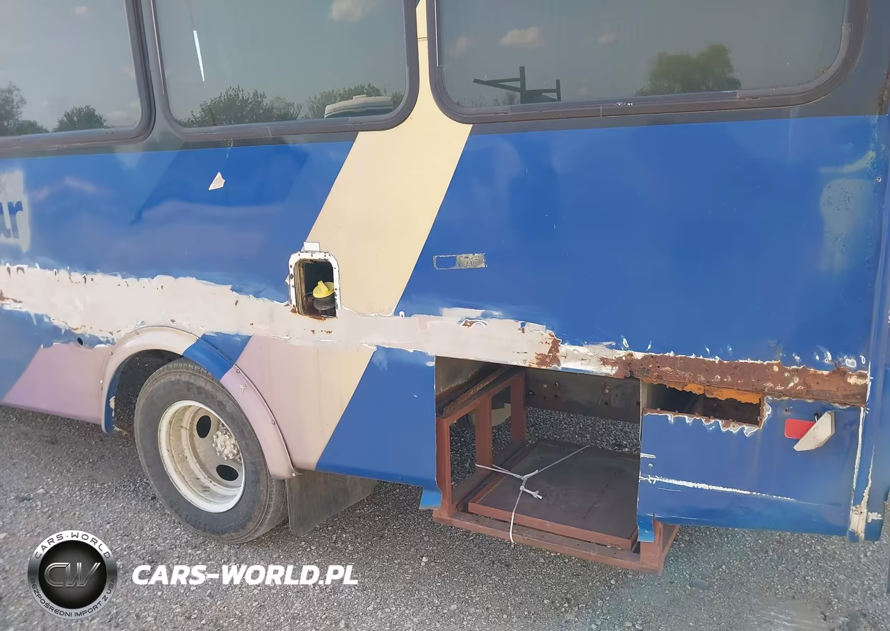 2016 Ford E-350 Cutaway VIN:1FDEE3FLXGDC11117 - 10