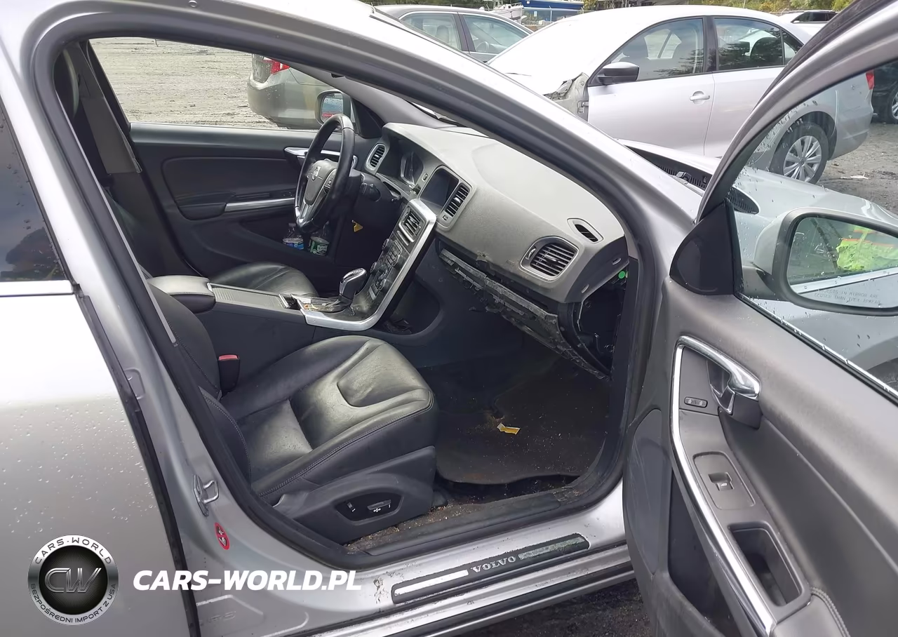 2015 Volvo S60 T5 Premier VIN:YV1612TB1F2306597 - 5