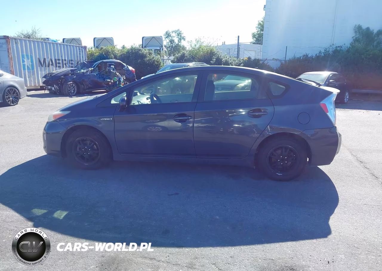 2012 Toyota Prius Two VIN:JTDKN3DUXC5451436 - 14