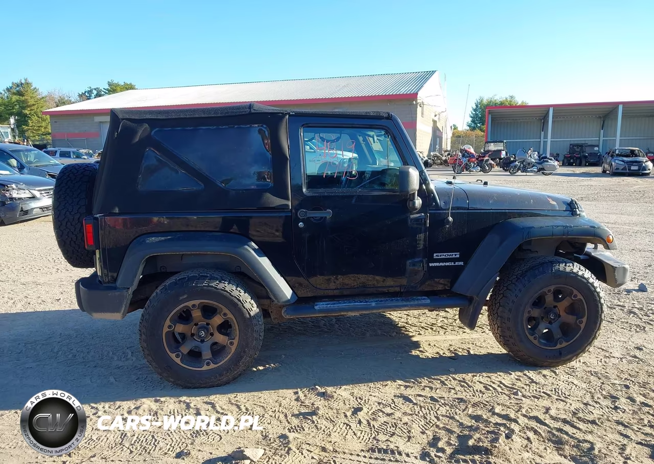2013 Jeep Wrangler Sport VIN:1C4AJWAG9DL546025 - 13