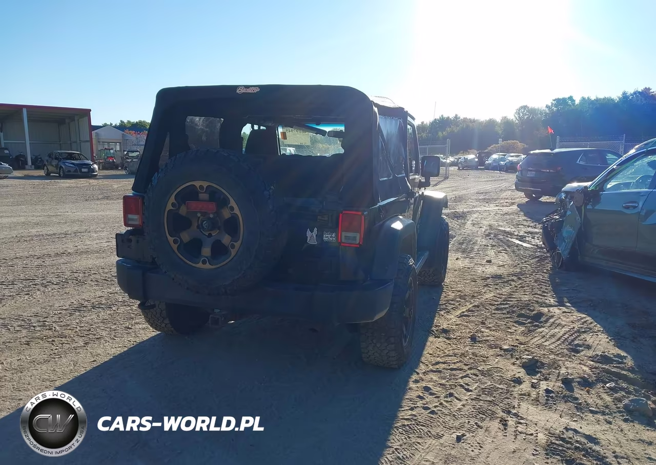 2013 Jeep Wrangler Sport VIN:1C4AJWAG9DL546025 - 4