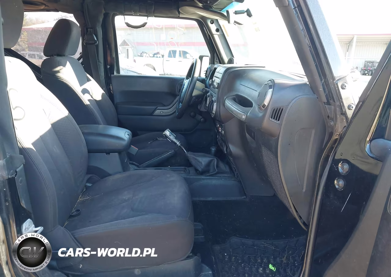 2013 Jeep Wrangler Sport VIN:1C4AJWAG9DL546025 - 5