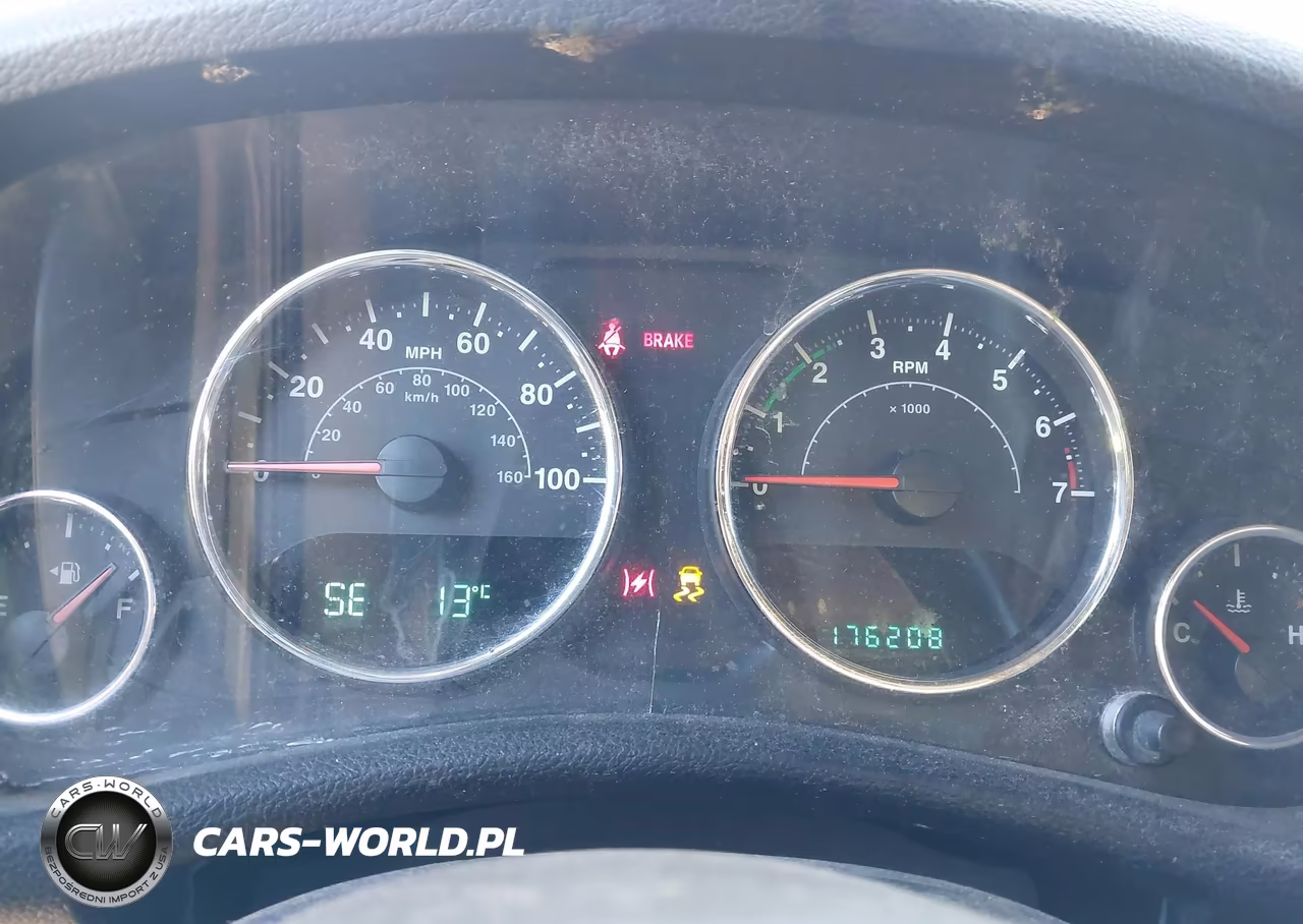 2013 Jeep Wrangler Sport VIN:1C4AJWAG9DL546025 - 7