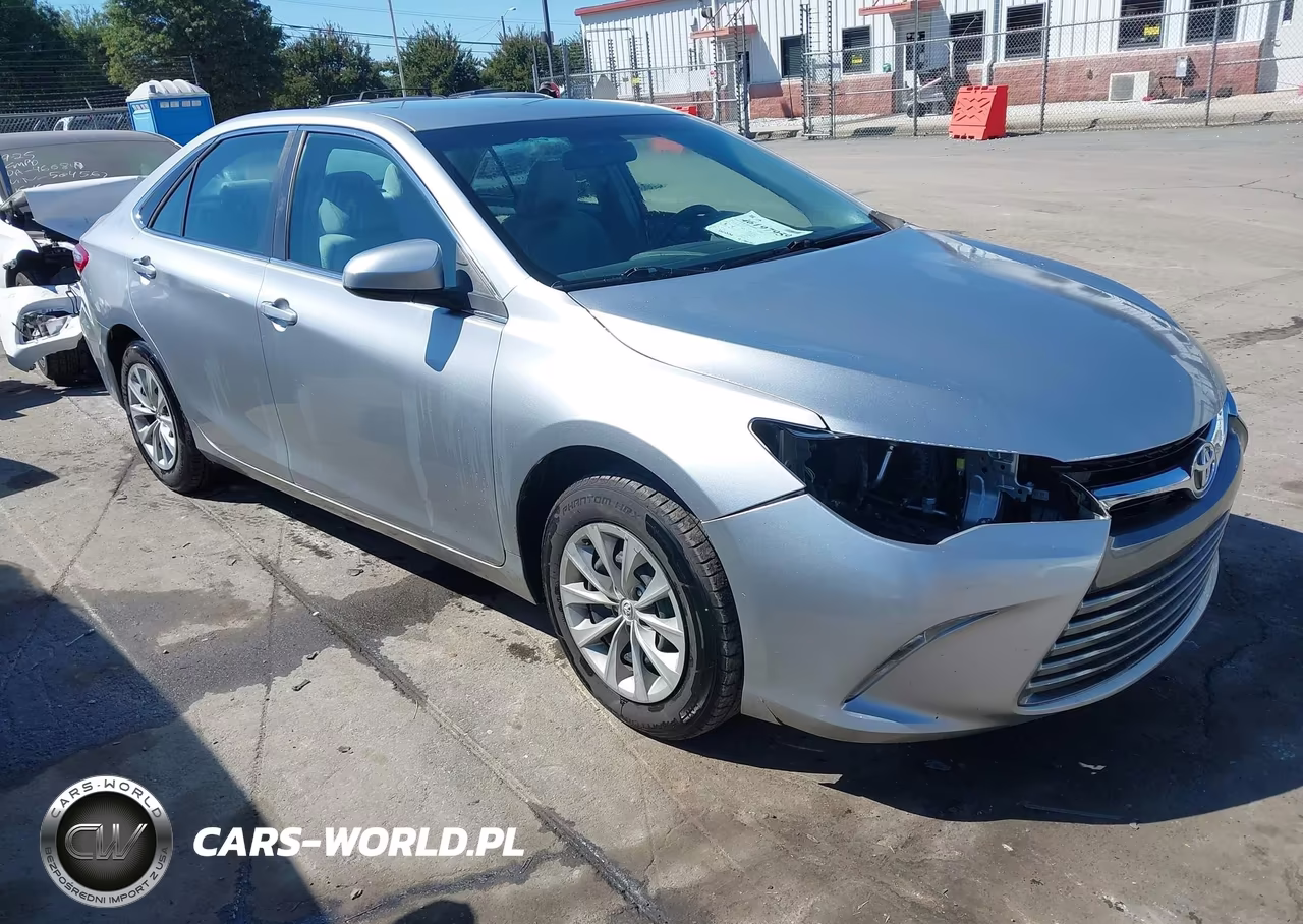 2016 Toyota Camry Le VIN:4T1BF1FK5GU159746 - 13